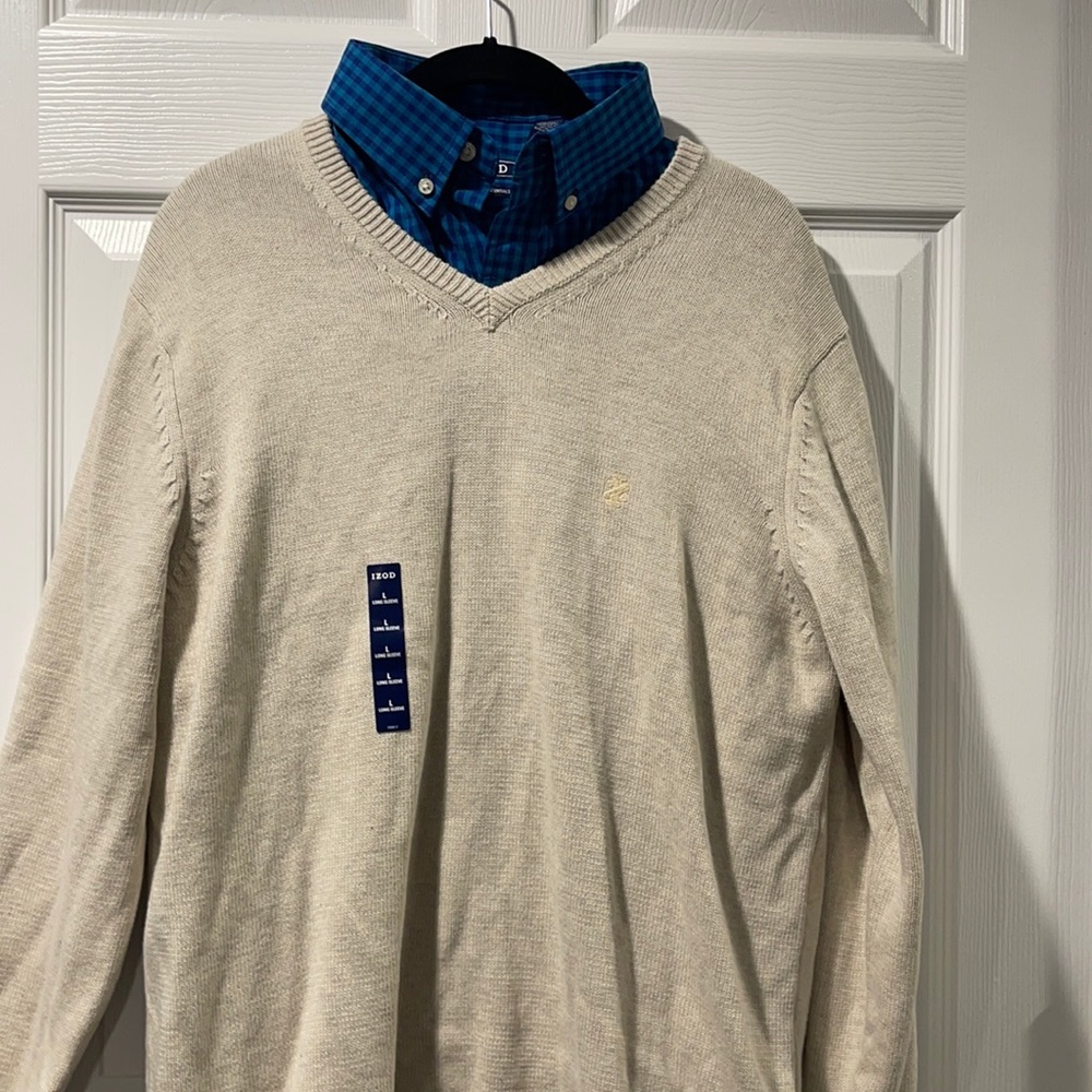 Men’s Izod Blue Checkered Polo & Cream Sweater Combo Size L